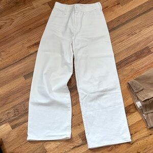 Universal Thread Women's White Jeans